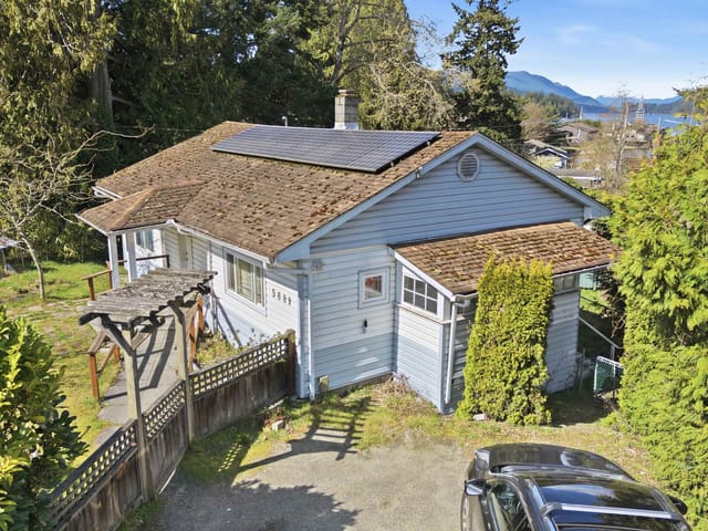 House for sale in Sechelt, Sunshine Coast, 5689 Porpoise Bay Road, 263127438 | Realtylink.org