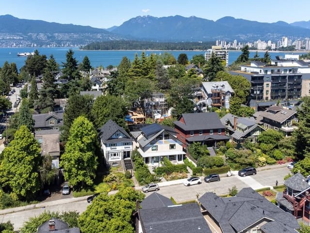 House for sale in Vancouver, Vancouver West, 2575 W 3rd Avenue, 263127449 | Realtylink.org