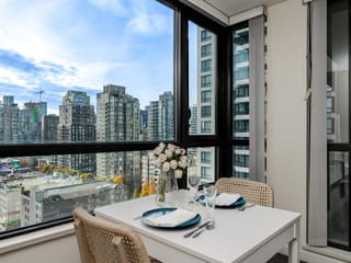 Apartment for sale in Vancouver, Vancouver West, 1706 909 Mainland Street, 263127451 | Realtylink.org