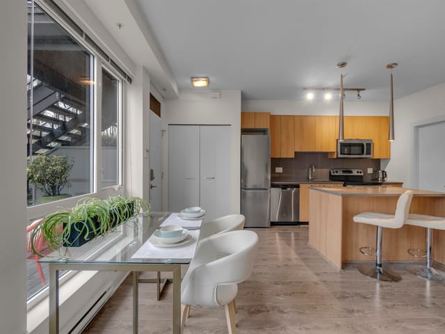 Townhouse for sale in North Vancouver, North Vancouver, 103 735 W 15th Street, 263127468 | Realtylink.org