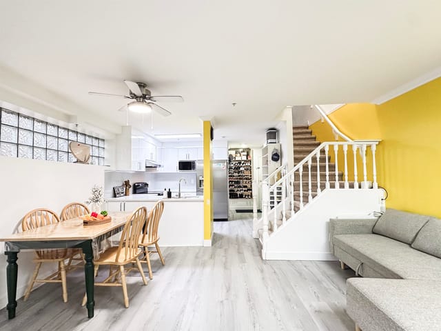 Apartment for sale in Maple Ridge, Maple Ridge, 211 22356 McIntosh Avenue, 263127479 | Realtylink.org