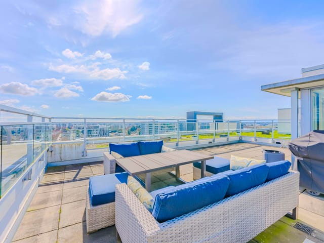 Apartment for sale in Richmond, Richmond, PH 1705 8677 Capstan Way, 263127493 | Realtylink.org