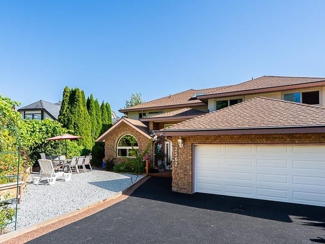 House for sale in Coquitlam, Coquitlam, 2562 Verbena Place, 263127598 | Realtylink.org
