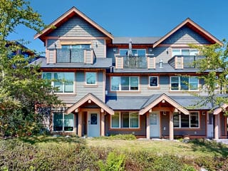 Townhouse for sale in Gibsons, Sunshine Coast, 1 728 Gibsons Way, 263127742 | Realtylink.org