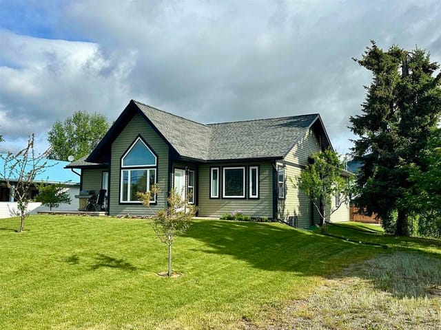House for sale in Vanderhoof, Vanderhoof And Area, 271 Omineca Street, 263127807 | Realtylink.org