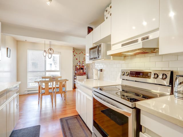 Apartment for sale in Surrey, North Surrey, 210 14980 101a Avenue, 263127869 | Realtylink.org