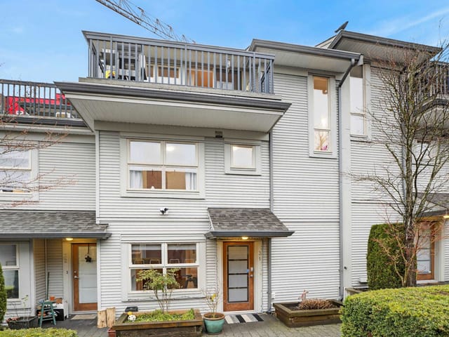 Townhouse for sale in Burnaby, Burnaby North, 31 3855 Pender Street, 263127950 | Realtylink.org