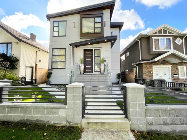 House for sale in Vancouver, Vancouver East, 2460 E 19th Avenue, 263127965 | Realtylink.org