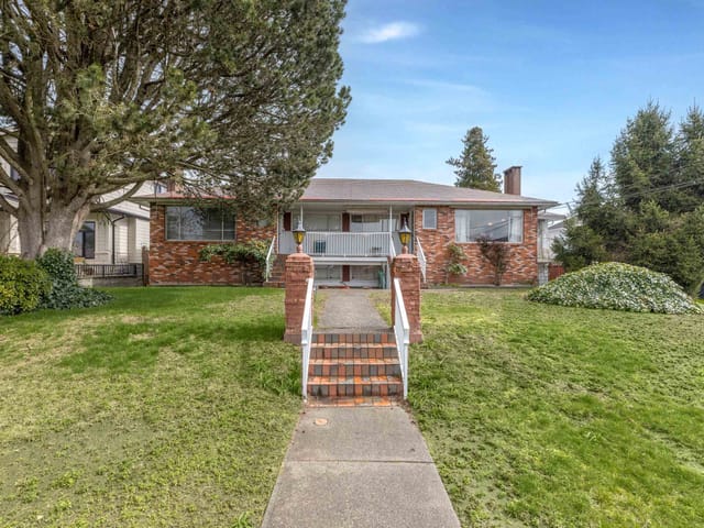 Duplex for sale in Burnaby, Burnaby North, 894 Invergarry Avenue, 263127971 | Realtylink.org