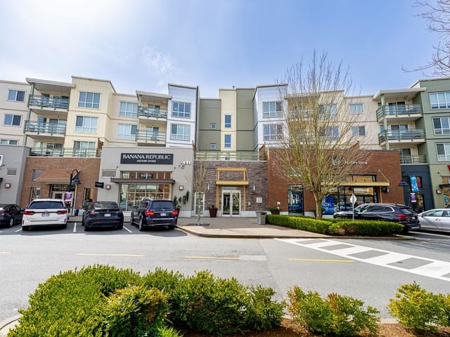 Apartment for sale in Surrey, South Surrey White Rock, 218 15735 Croydon Drive, 263128066 | Realtylink.org