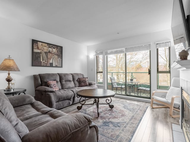 Apartment for sale in North Vancouver, North Vancouver, P12 223 Mountain Highway, 263128106 | Realtylink.org