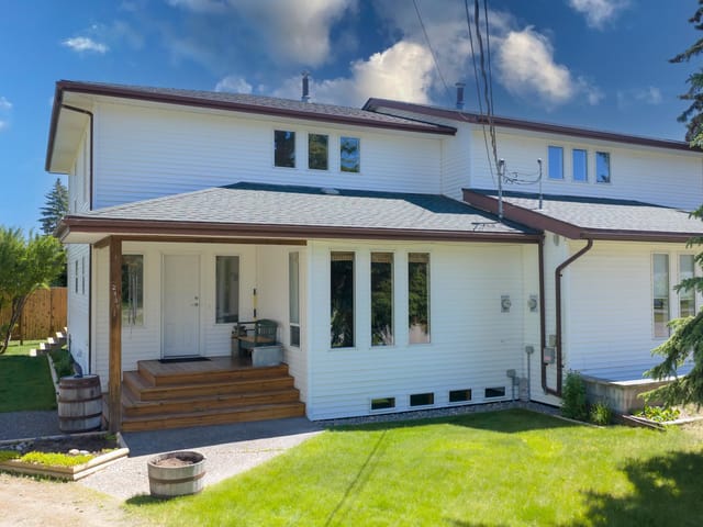 Townhouse for sale in Vanderhoof, Vanderhoof And Area, 2480 Silversmith Avenue, 263128214 | Realtylink.org