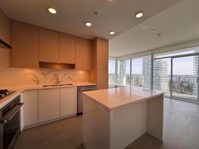 Apartment for sale in Coquitlam, Coquitlam, 2006 699 Whiting Way, 263128266 | Realtylink.org