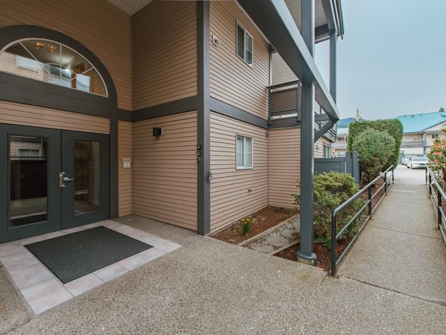 Apartment for sale in Gibsons, Sunshine Coast, 45 689 Park Road, 263128311 | Realtylink.org
