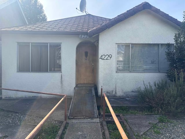 House for sale in Vancouver, Vancouver East, 4229 Victoria Drive, 263128314 | Realtylink.org