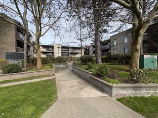 Apartment for sale in Burnaby, Burnaby South, 208 6105 Kingsway, 263128394 | Realtylink.org