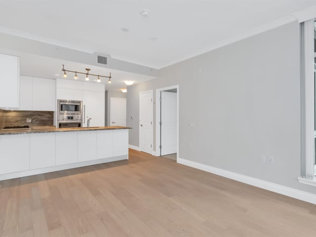 Apartment for rent in North Vancouver, North Vancouver, 210 175 Victory Ship Way, 263128426 | Realtylink.org