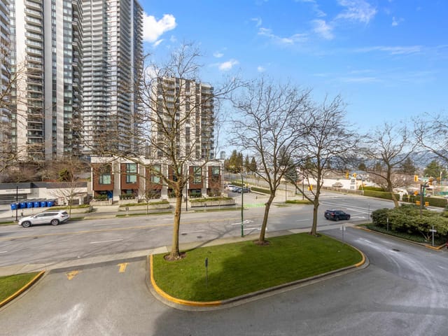 Apartment for sale in Burnaby, Burnaby South, 305 6070 McMurray Avenue, 263128474 | Realtylink.org