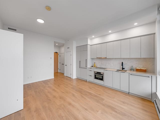 Apartment for sale in Surrey, North Surrey, 3009 13685 102 Avenue, 263128478 | Realtylink.org