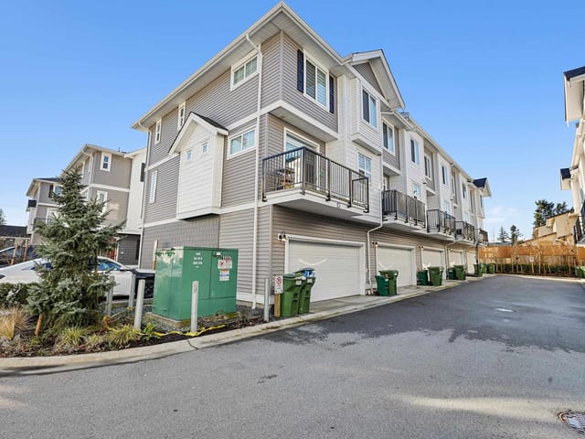 Townhouse for sale in Abbotsford, Abbotsford, 13 2033 McKenzie Road, 263128518 | Realtylink.org