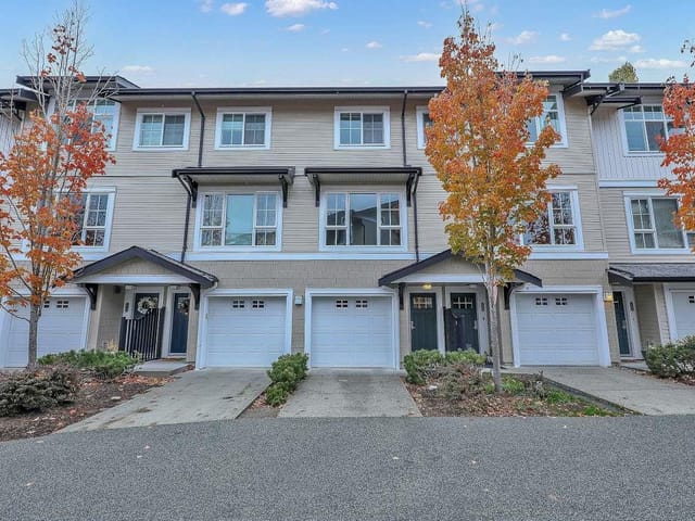 Townhouse for rent in Surrey, South Surrey White Rock, 208 2450 161a Street, 263128578 | Realtylink.org