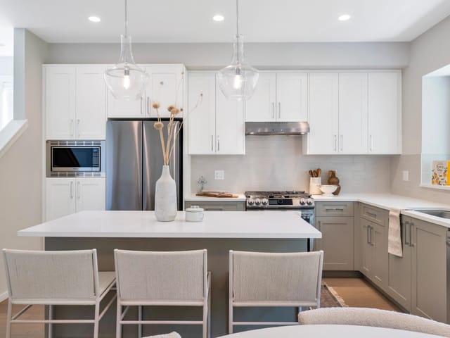 Townhouse for sale in Surrey, South Surrey White Rock, 124 1833 165a Street, 263128608 | Realtylink.org