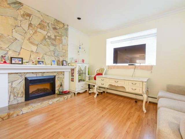 1/2 Duplex for rent in Vancouver, Vancouver West, 2683 W 41st Ave, 263128842 | Realtylink.org