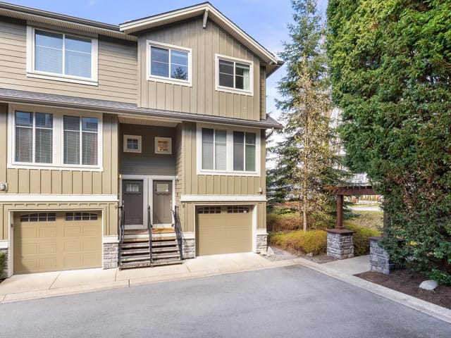 Townhouse for sale in Surrey, South Surrey White Rock, 8 3266 147 Street, 263128901 | Realtylink.org