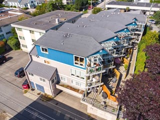 Townhouse for sale in White Rock, South Surrey White Rock, 205 15154 Roper Avenue, 263128998 | Realtylink.org