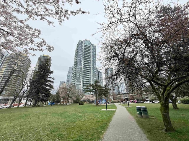 Apartment for sale in Burnaby, Burnaby South, 1703 6463 Silver Avenue, 263129003 | Realtylink.org