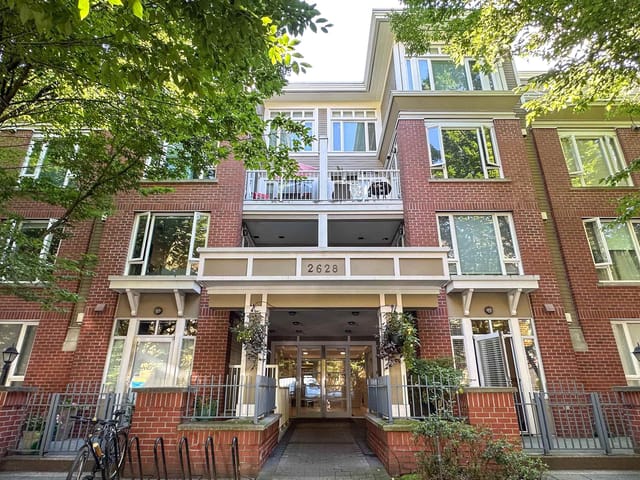 Apartment for sale in Vancouver, Vancouver West, 204 2628 Yew Street, 263129176 | Realtylink.org