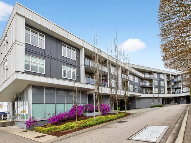 Apartment for sale in Burnaby, Burnaby South, 215 6283 Kingsway Avenue, 263129294 | Realtylink.org