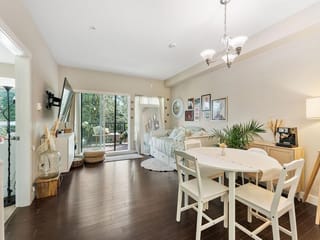 Apartment for sale in Surrey, North Surrey, 211 9655 King George Boulevard, 263129337 | Realtylink.org