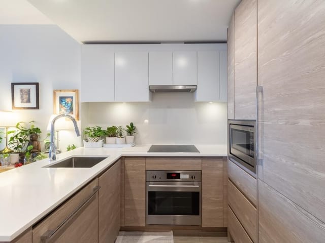 Apartment for sale in Surrey, North Surrey, 405 13655 Fraser Highway, 263129447 | Realtylink.org