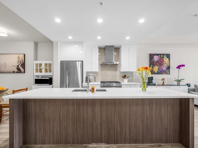 Apartment for sale in North Vancouver, North Vancouver, 401 1496 Charlotte Road, 263129527 | Realtylink.org