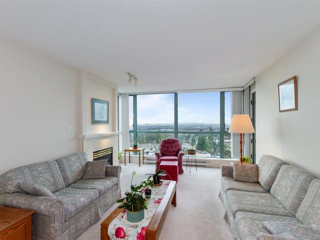 Apartment for sale in Burnaby, Burnaby South, 906 6622 Southoaks Crescent, 263129625 | Realtylink.org