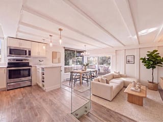 Apartment for sale in North Vancouver, North Vancouver, 201 341 Mahon Avenue, 263129692 | Realtylink.org