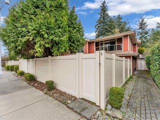 Townhouse for sale in White Rock, South Surrey White Rock, 4 14921 Thrift Avenue, 263129695 | Realtylink.org