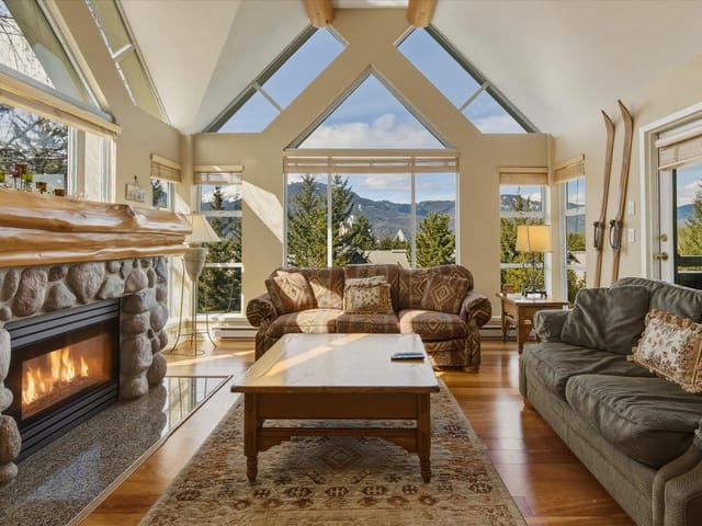 Apartment for sale in Whistler, Whistler, 409 4910 Spearhead Place, 263129815 | Realtylink.org