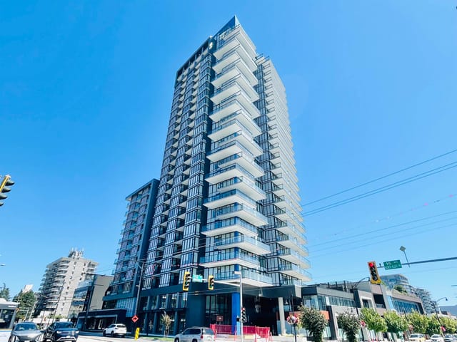 Apartment for sale in White Rock, South Surrey White Rock, 303 1588 Johnston Road, 263129867 | Realtylink.org