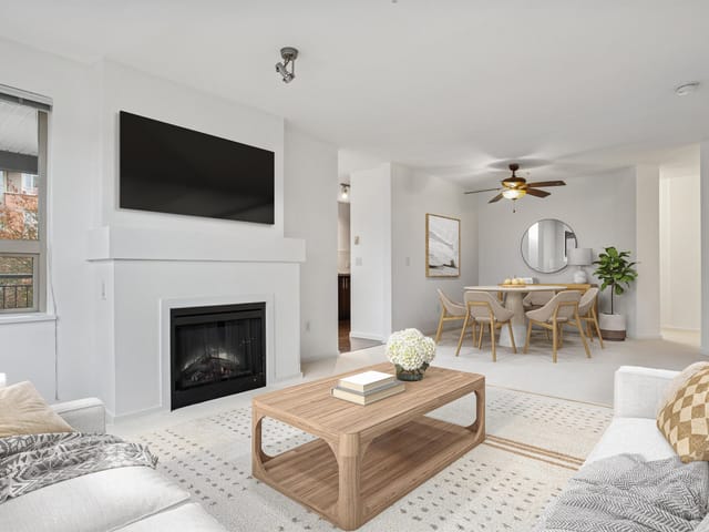 Apartment for sale in Port Moody, Port Moody, 206 700 Klahanie Drive, 263129949 | Realtylink.org