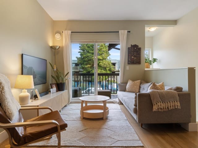 Townhouse for sale in Burnaby, Burnaby North, 210 4458 Albert Street, 263129951 | Realtylink.org