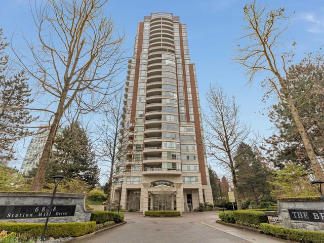 Apartment for sale in Burnaby, Burnaby South, 606 6838 Station Hill Drive, 263130018 | Realtylink.org