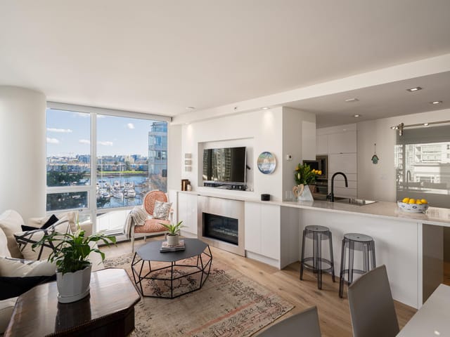 Apartment for sale in Vancouver, Vancouver West, 505 1201 Marinaside Crescent, 263130023 | Realtylink.org