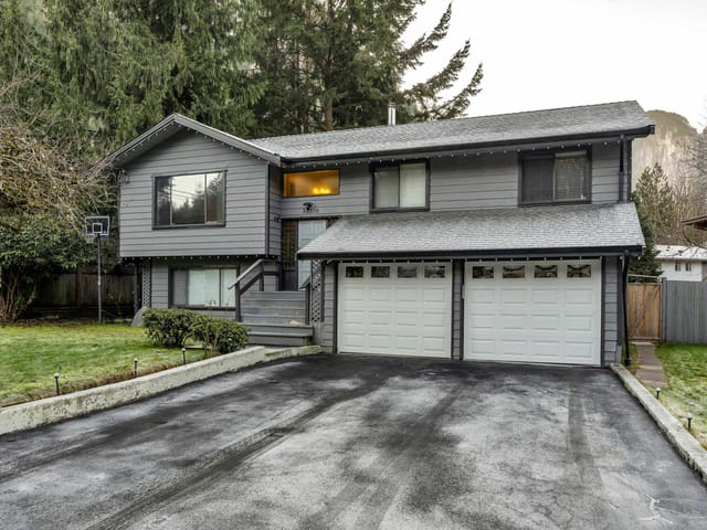 House for sale in Squamish, Squamish, 38276 Myrtlewood Crescent, 263130024 | Realtylink.org