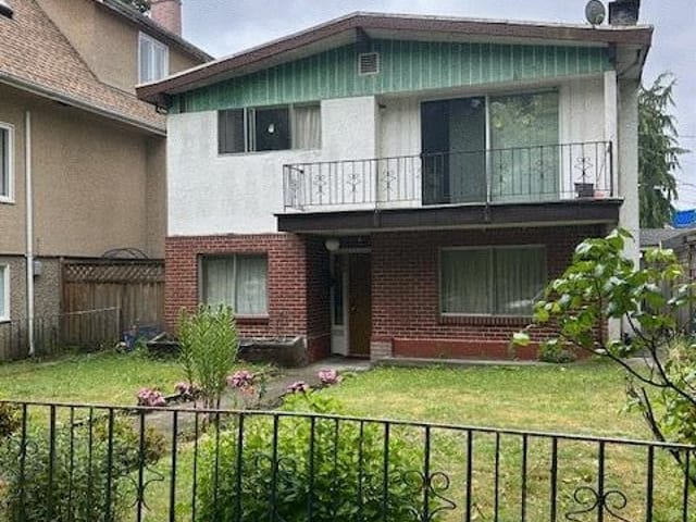 House for sale in Vancouver, Vancouver East, 1320 E 11th Avenue, 263130032 | Realtylink.org