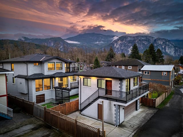 House for sale in Squamish, Squamish, 38883 Britannia Avenue, 263130037 | Realtylink.org