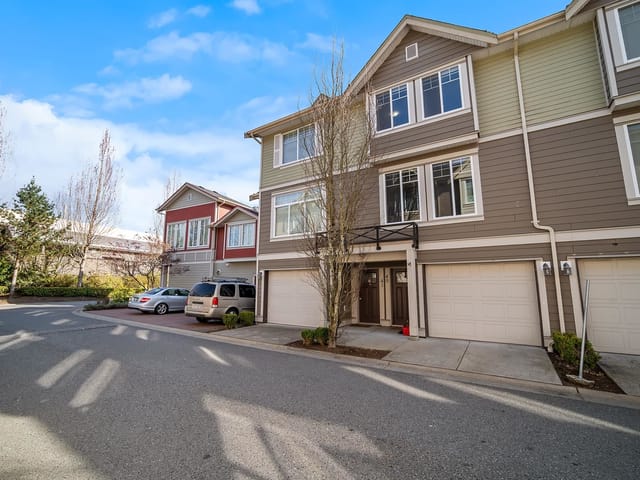 Townhouse for sale in Surrey, North Surrey, 40 15399 Guildford Drive, 263130077 | Realtylink.org