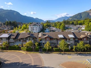 Townhouse for sale in Squamish, Squamish, 1212 Village Green Way, 263130174 | Realtylink.org