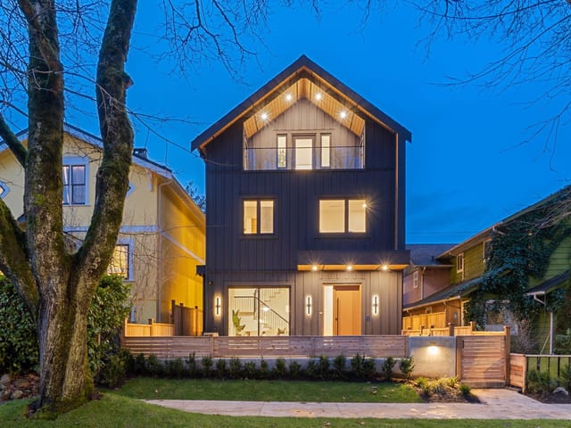 1/2 Duplex for sale in Vancouver, Vancouver East, 2 1945 E 13th Avenue, 263130303 | Realtylink.org